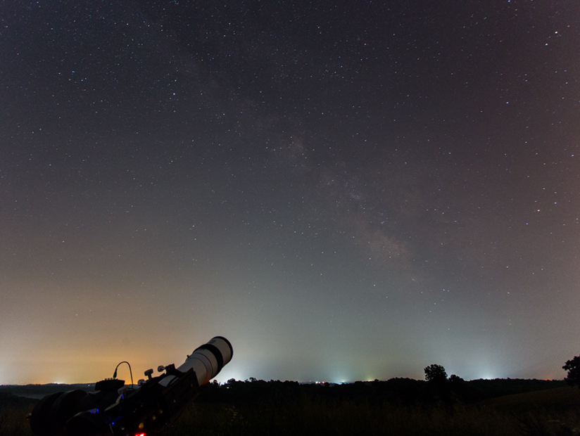 Imaging M20 through the light pollution.